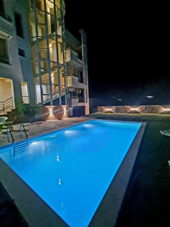 Kopernikus Apartments Улцинь Екстер'єр фото