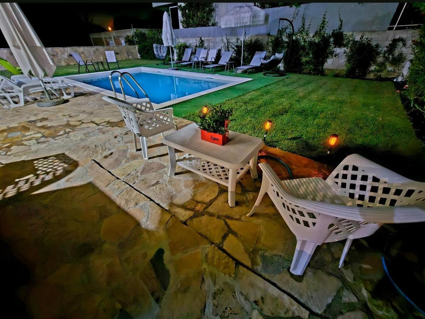 Kopernikus Apartments Улцинь Екстер'єр фото