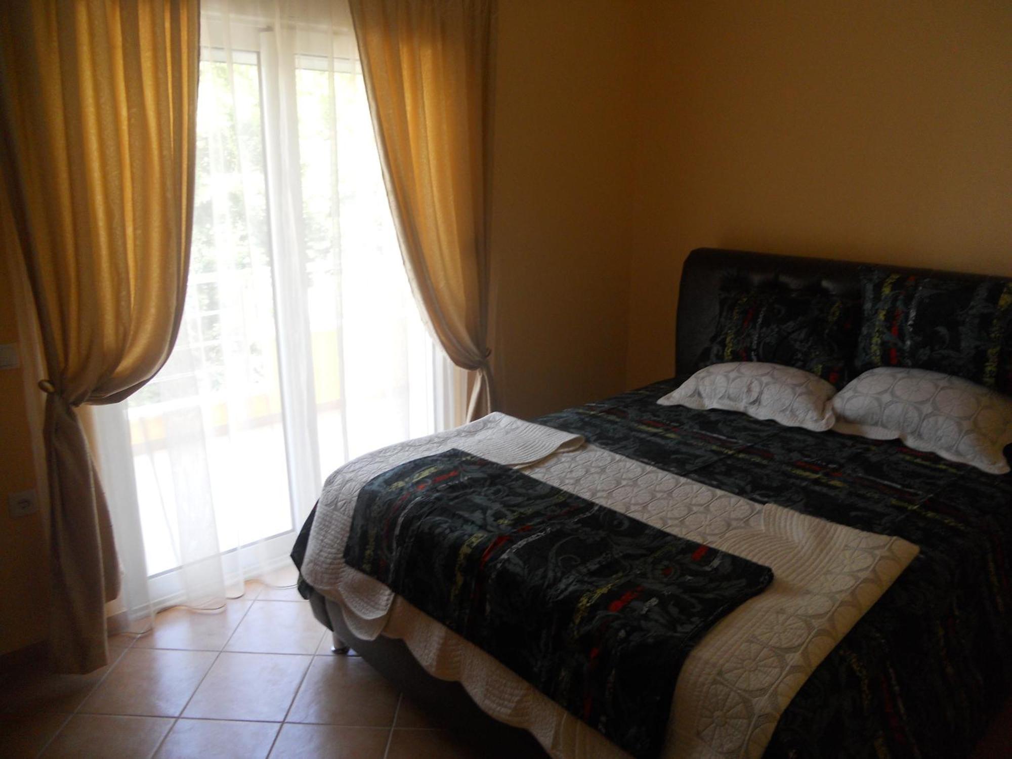 Kopernikus Apartments Улцинь Екстер'єр фото