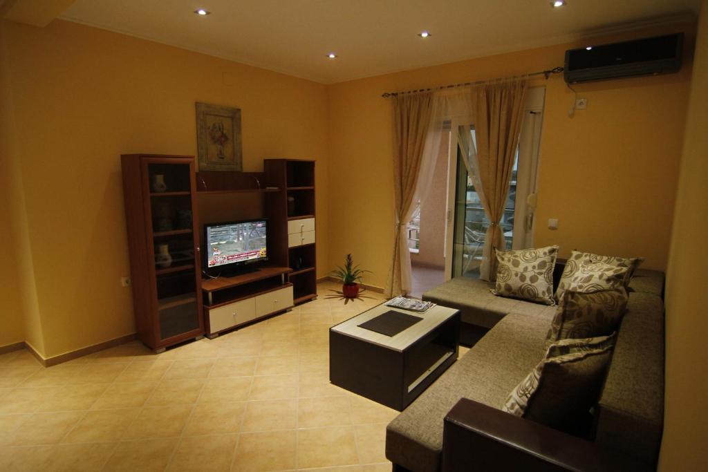 Kopernikus Apartments Улцинь Екстер'єр фото