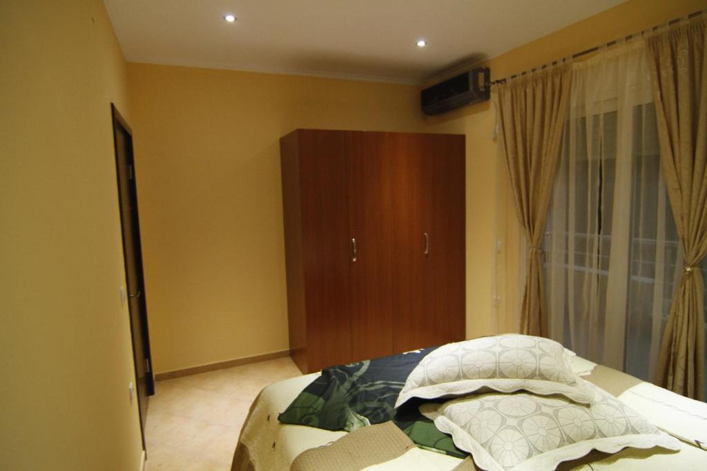 Kopernikus Apartments Улцинь Екстер'єр фото